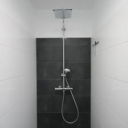 2605 - Strandwiese 18 *